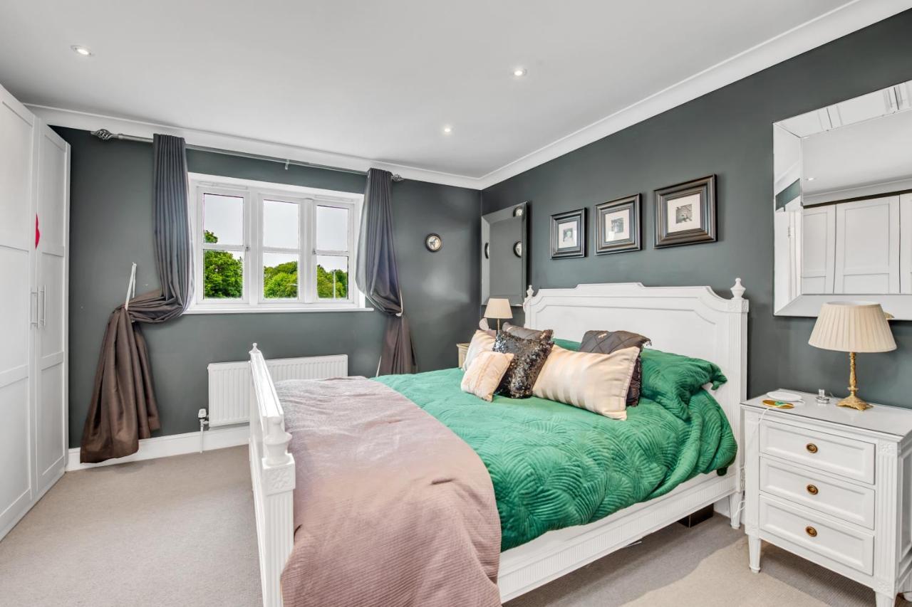 Stylish 3 Bedroom Townhouse For 5 Guests, Set In The Medieval Grid With Off Street Parking Bury St. Edmunds Εξωτερικό φωτογραφία