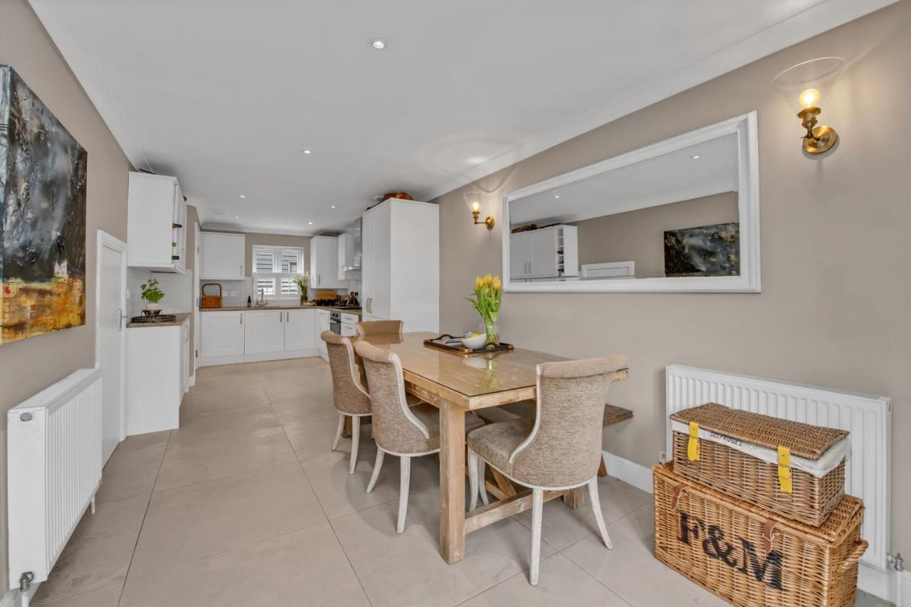 Stylish 3 Bedroom Townhouse For 5 Guests, Set In The Medieval Grid With Off Street Parking Bury St. Edmunds Εξωτερικό φωτογραφία