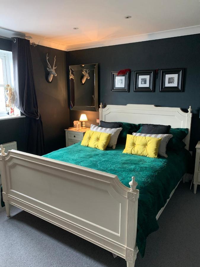 Stylish 3 Bedroom Townhouse For 5 Guests, Set In The Medieval Grid With Off Street Parking Bury St. Edmunds Εξωτερικό φωτογραφία