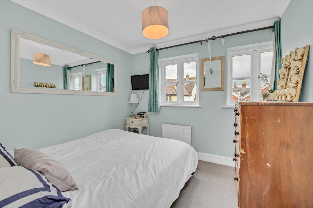 Stylish 3 Bedroom Townhouse For 5 Guests, Set In The Medieval Grid With Off Street Parking Bury St. Edmunds Εξωτερικό φωτογραφία